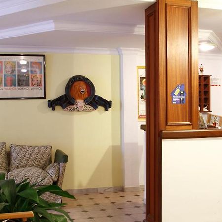 Bed & Breakfast Niagara Альфас-дель-Пи Экстерьер фото